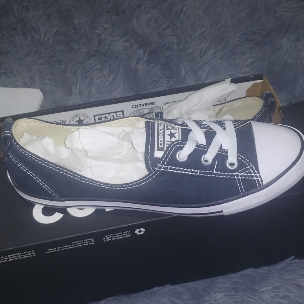 Women's converse